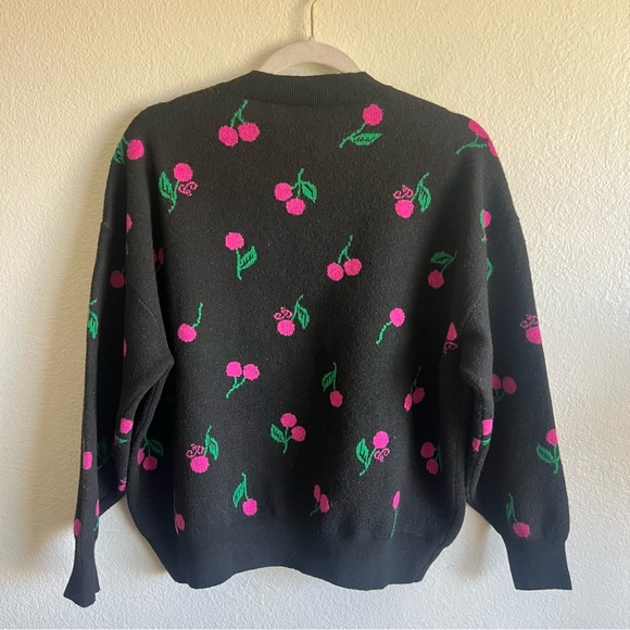 Victoria’s Secret Pink Black Cherry Print Oversized Sweatshirt S NWT - Picture 4 of 7
